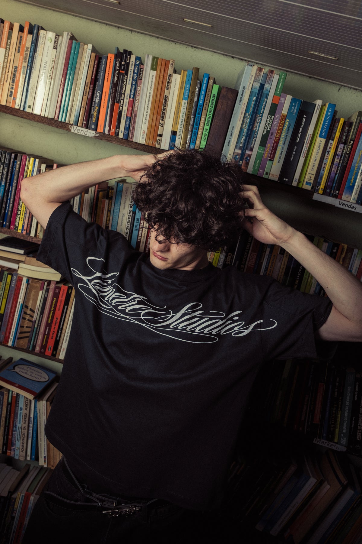 LETTERS TEE BLACK
