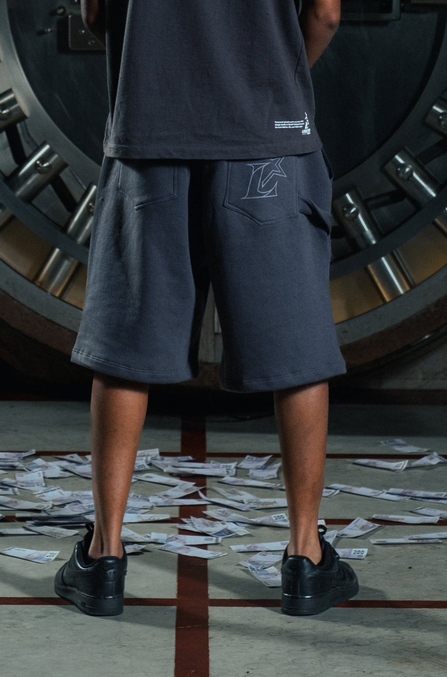 TARGET BAGGY SHORTS GRAY Limetre