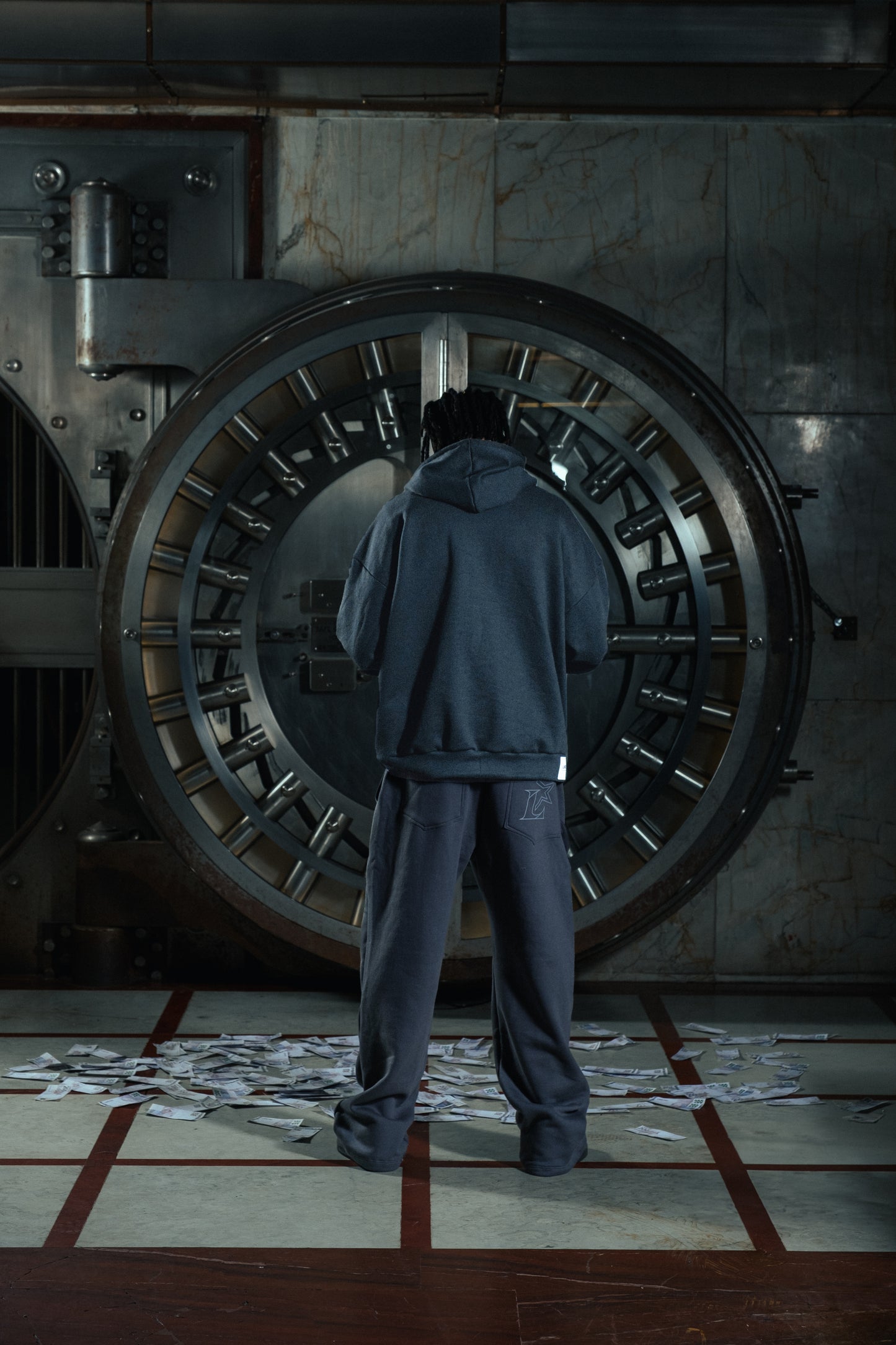 TARGET ZIP HOODIE GRAY