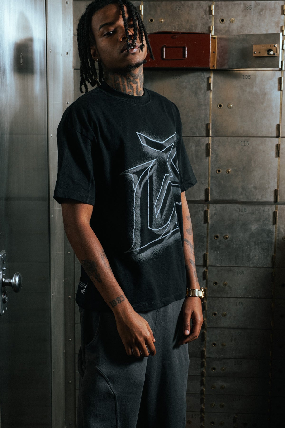 PRESTIGE TEE BLACK Limetre