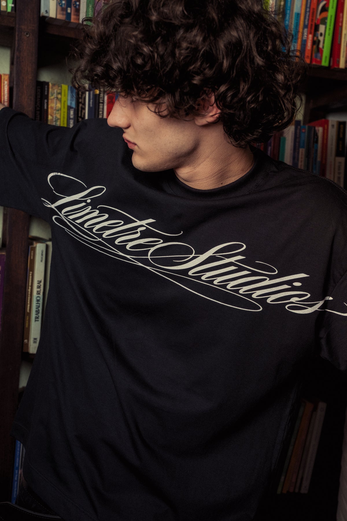 LETTERS TEE BLACK