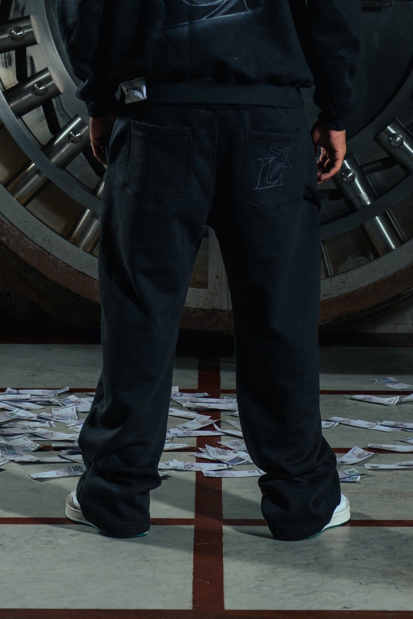 PRESTIGE BAGGY SWEATPANTS BLACK